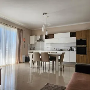 Apartman Riviera - Seafront - Wifi